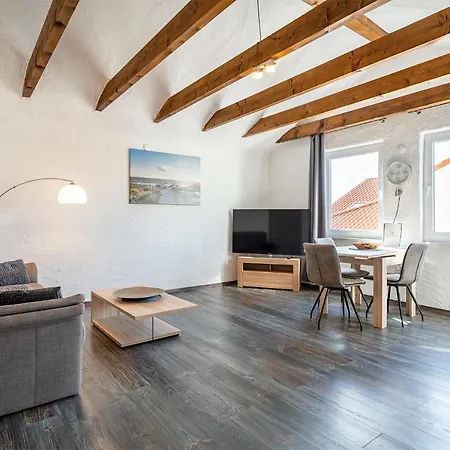 Moorstern Am Badesee Tannenhausen آوريش